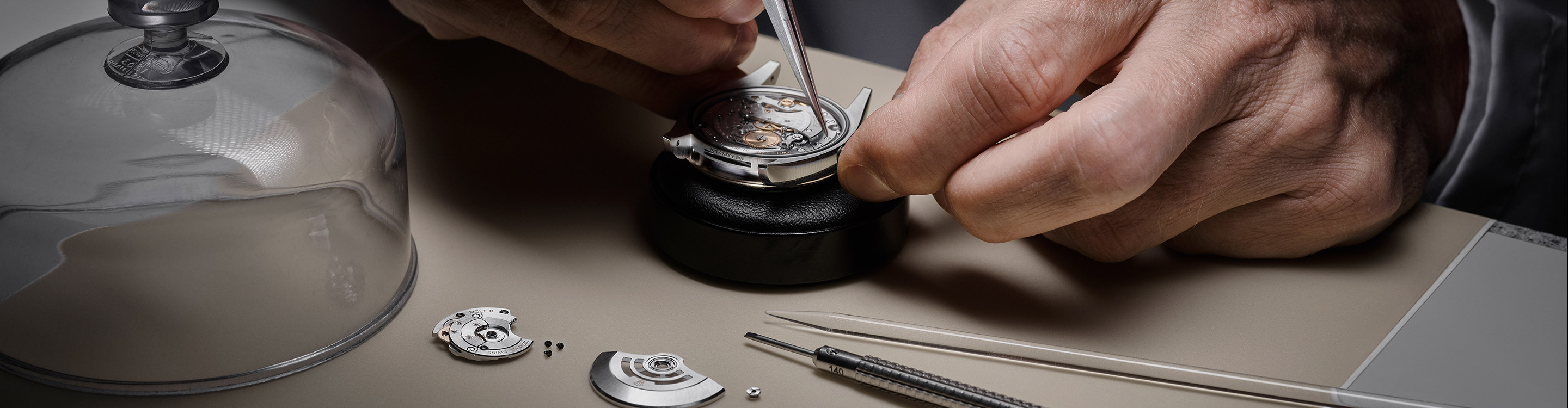 servicing-your-rolex-contact-push_vgf59e