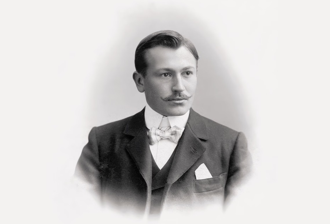 Manually rolex-watchmaking-the-founding-vision-of-hans-wilsdorf